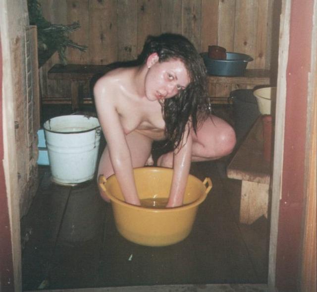 Ретро подборка голых девиц и женщин в сауне и бане 8 фото