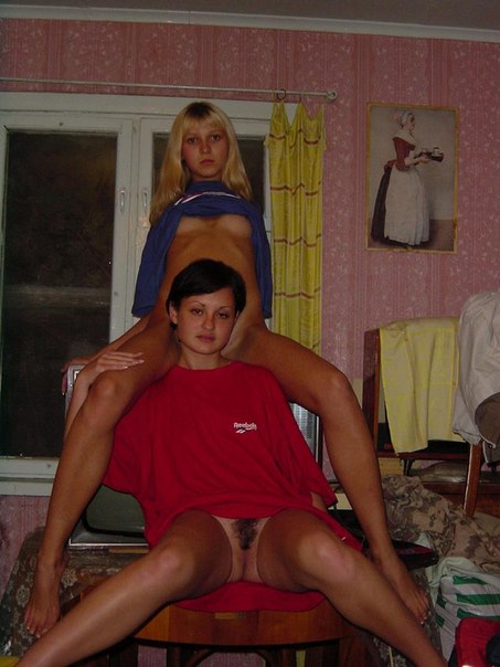 Русские жены позирую голым в домашней обстановке 36 фото